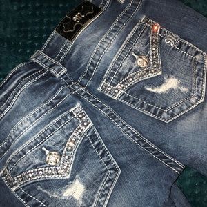 🚫SOLD🚫NEW!! Women’s Straight Leg Miss Me Jeans